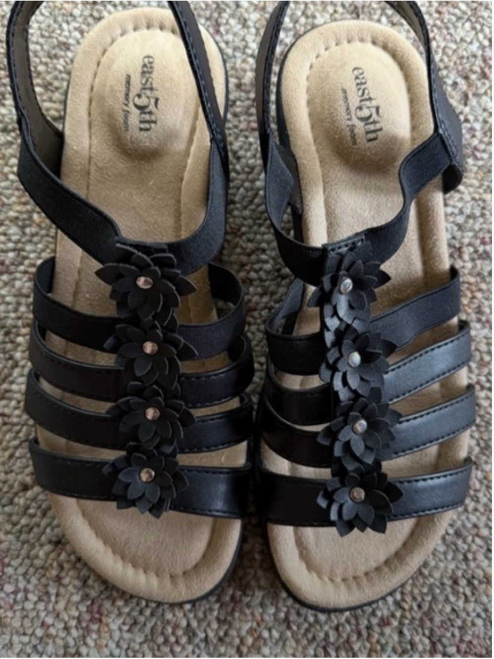 East 5th Womens Black Flower Accents Sandals 8 - Picture 2 of 7